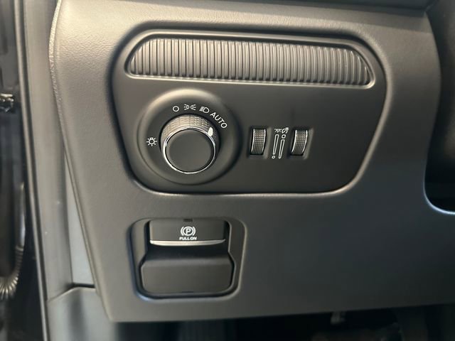 New 2026 Jeep Grand Wagoneer Summit AWD/4WD image 34