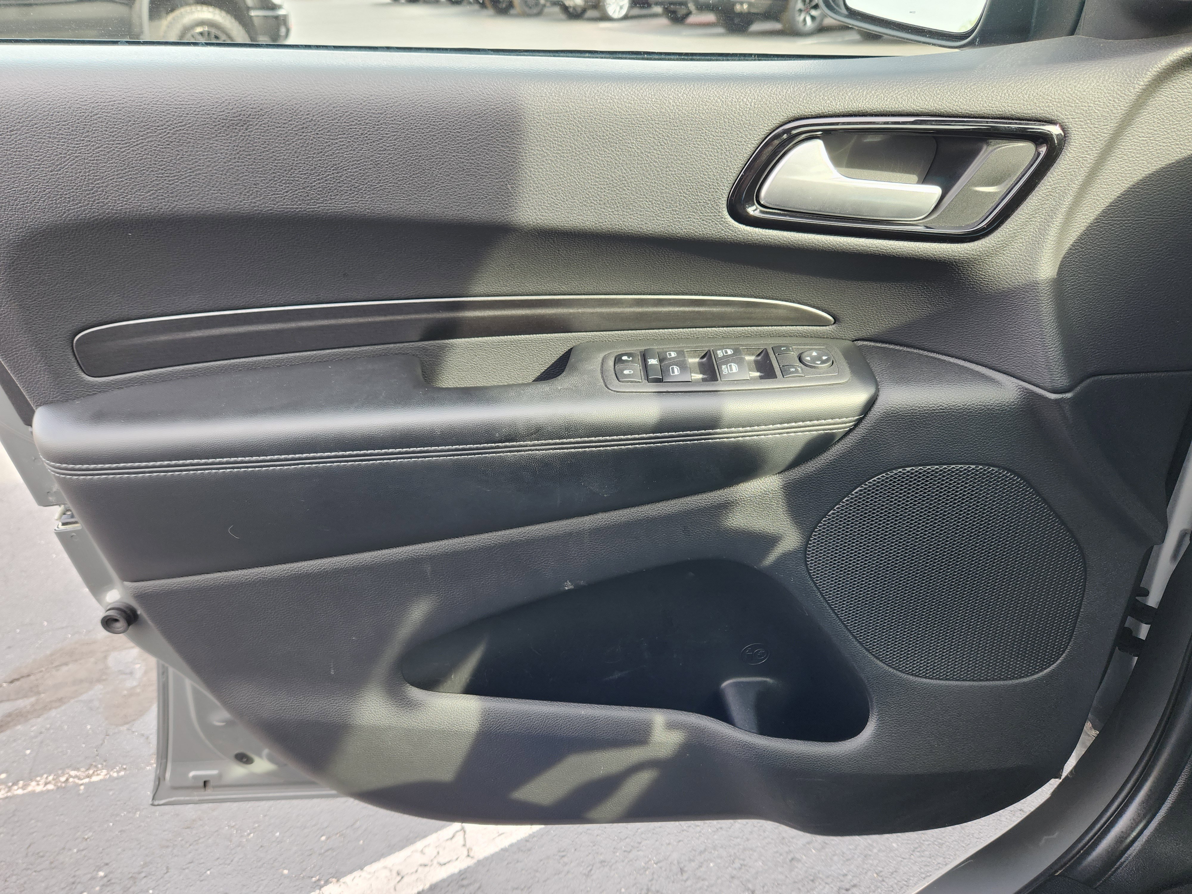 Used 2023 Dodge Durango AWD image 22