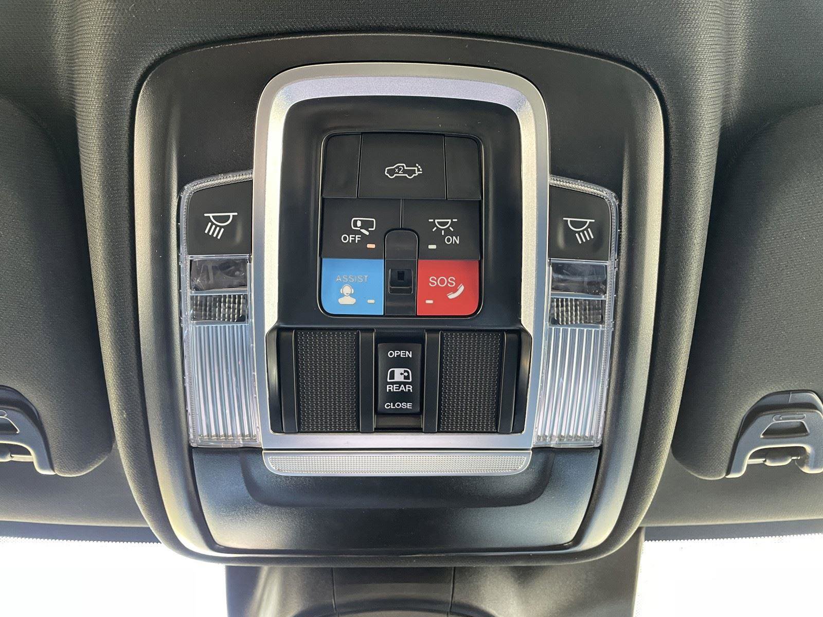 New 2026 RAM 3500 Laramie AWD/4WD image 30