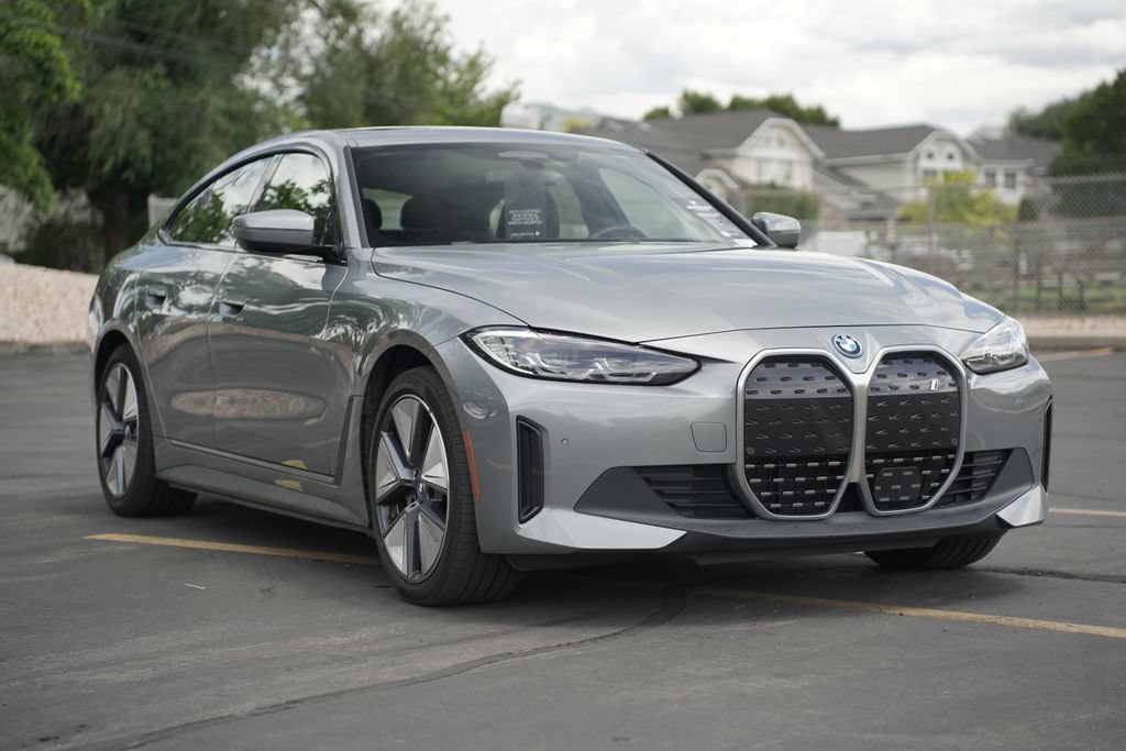 Used 2023 BMW i4 eDrive35 RWD image 7