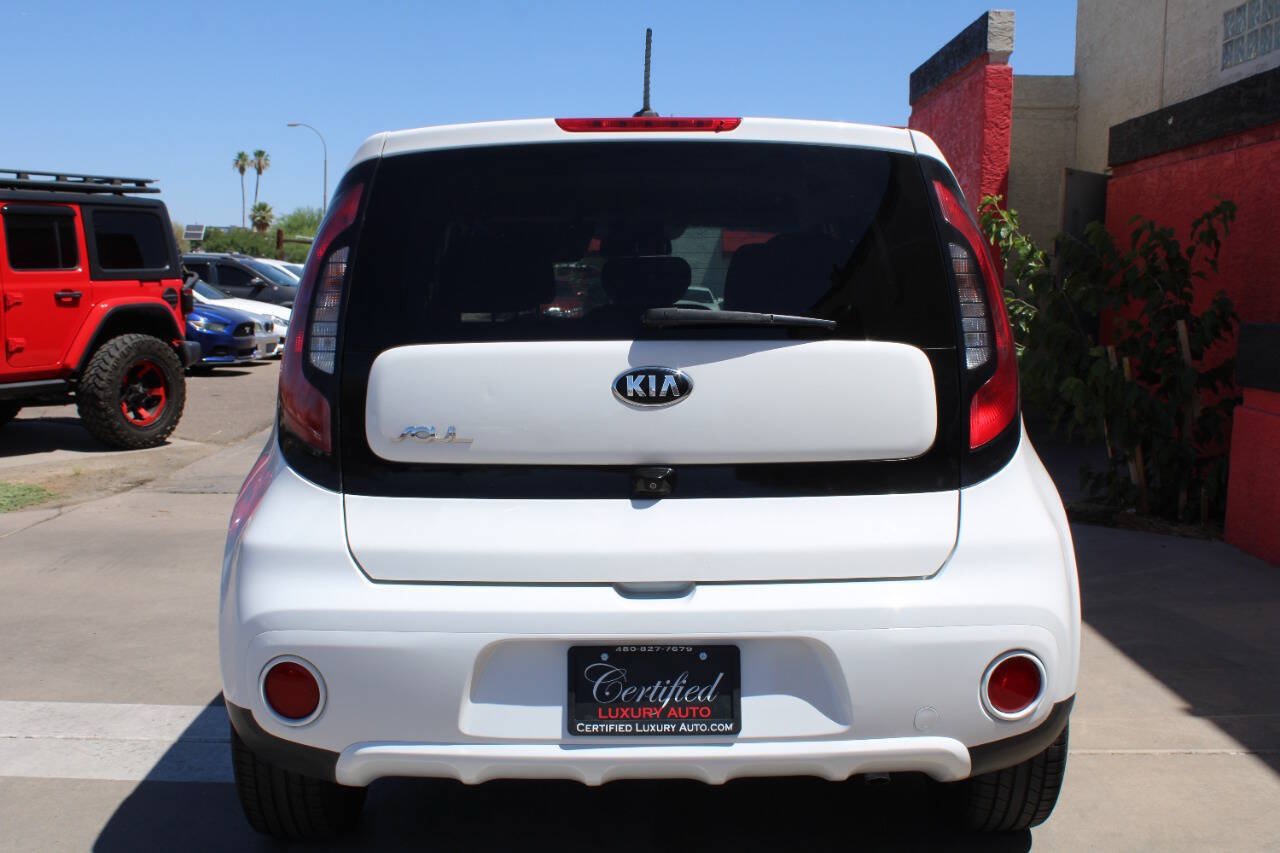 Used 2018 Kia Soul + FWD image 4