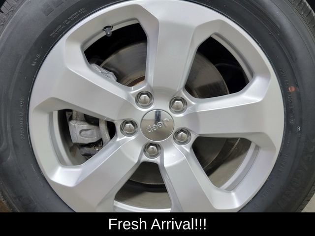 Used 2020 Jeep Compass Latitude w/ Cold Weather Group AWD/4WD image 10