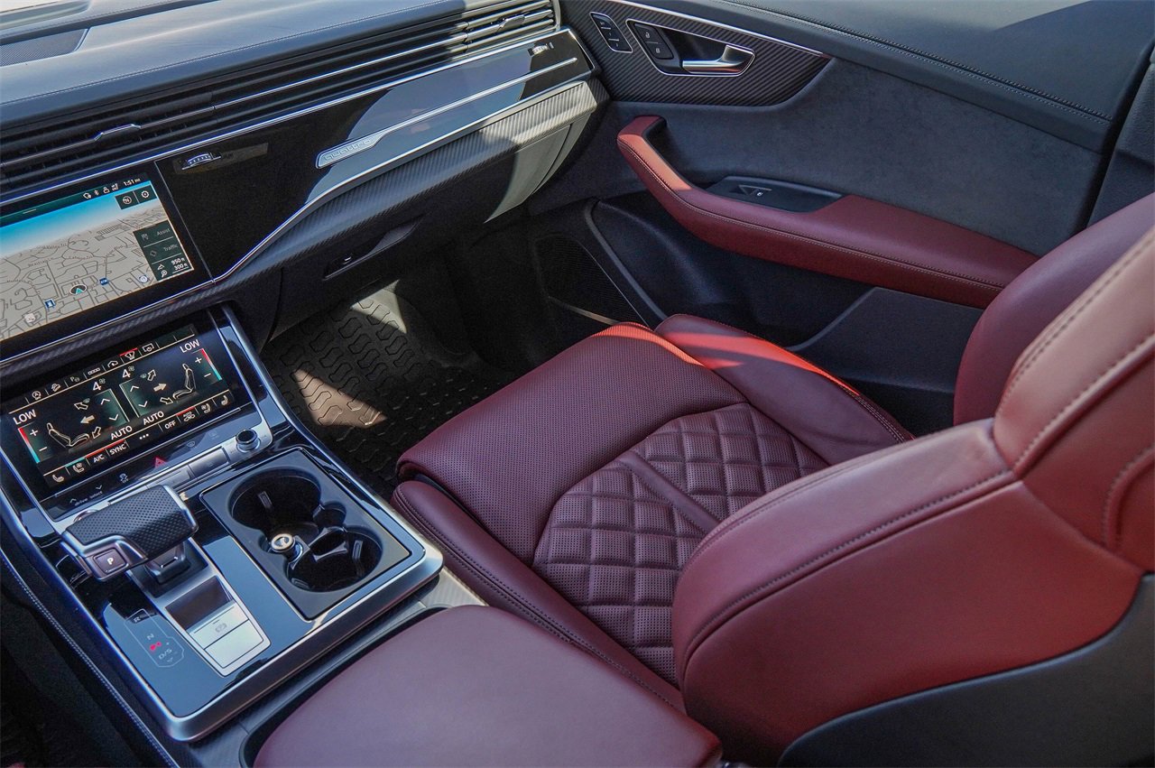 Used 2024 Audi SQ8 Prestige image 37