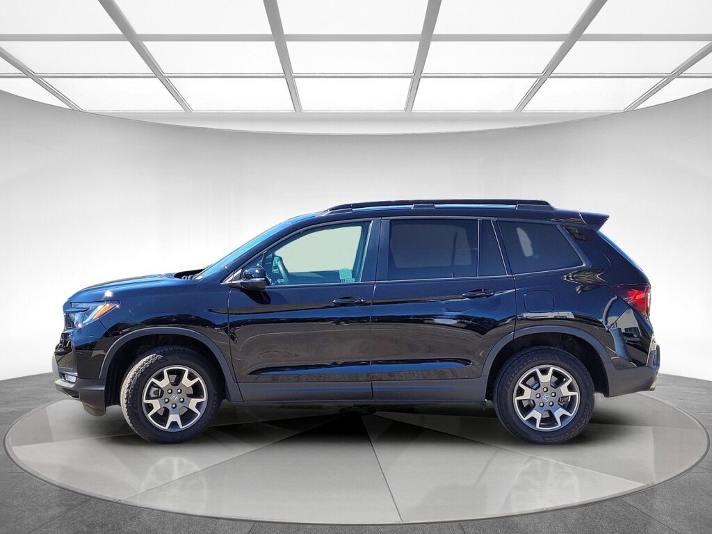Certified 2023 Honda Passport TrailSport image 6