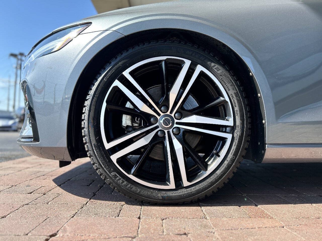 Used 2021 Volvo S60 T5 R-Design AWD/4WD image 36