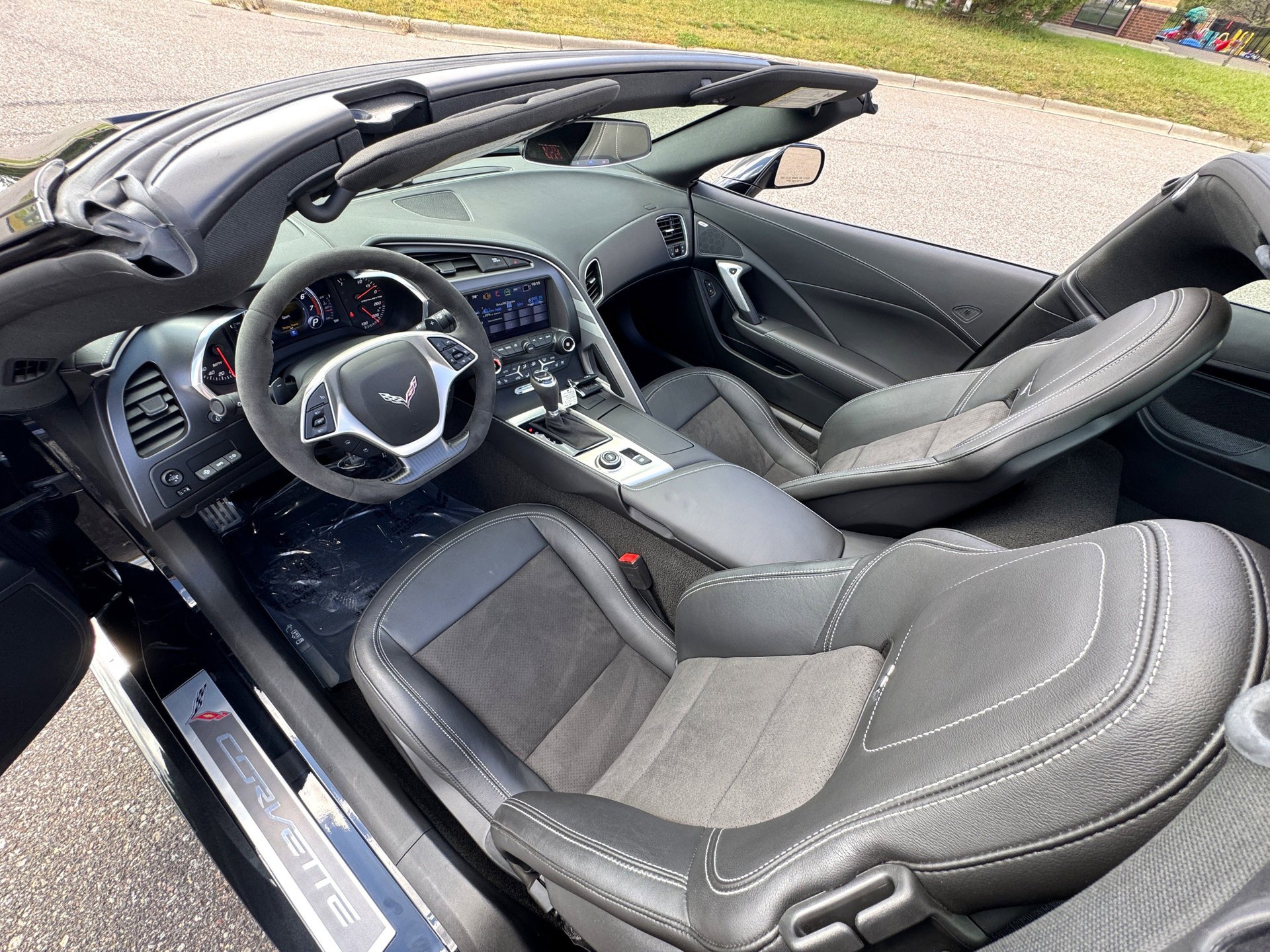 Used 2018 Chevrolet Corvette Grand Sport image 10
