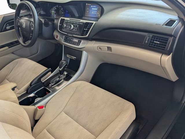 Used 2015 Honda Accord Hybrid Sedan image 15