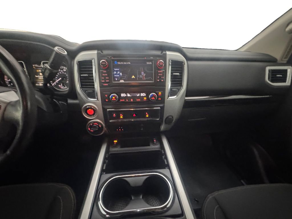 Used 2017 Nissan Titan SV image 12