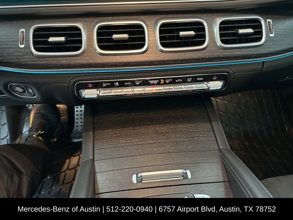 Certified 2022 Mercedes-Benz GLS 63 AMG 4MATIC image 19