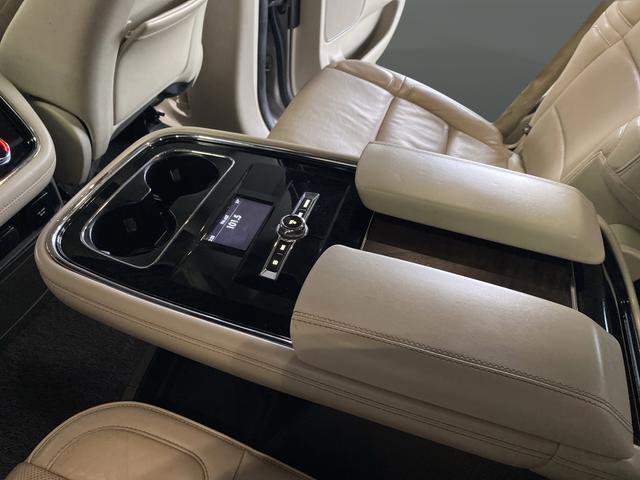 Used 2019 Lincoln Navigator Reserve w/ Cargo Package image 28