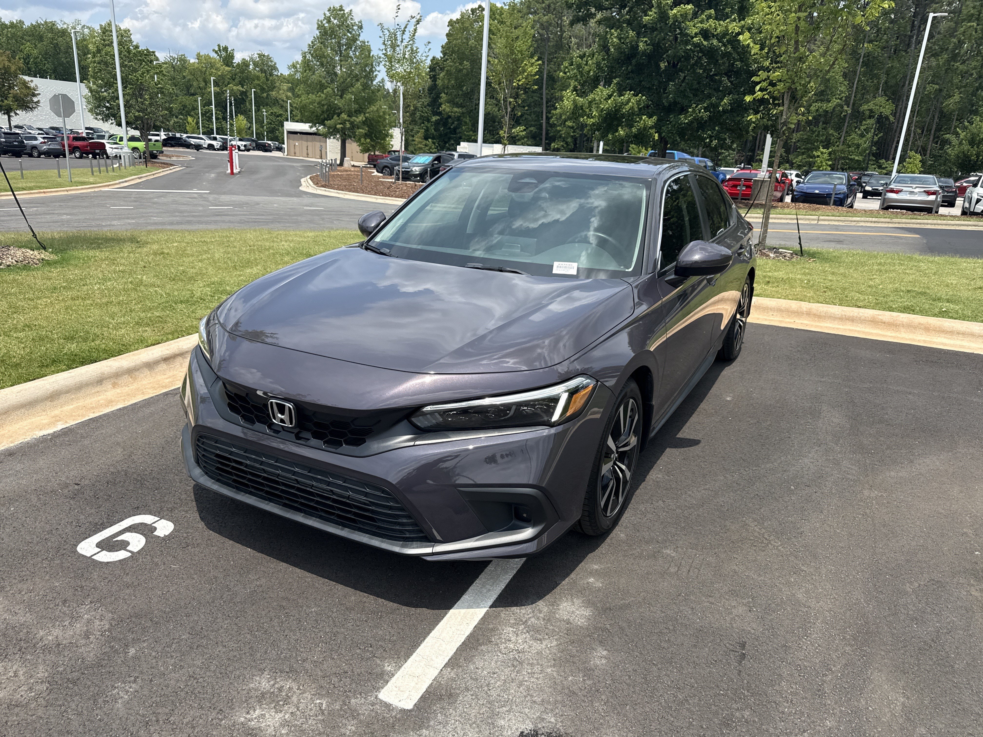 Used 2024 Honda Civic EX-L image 5
