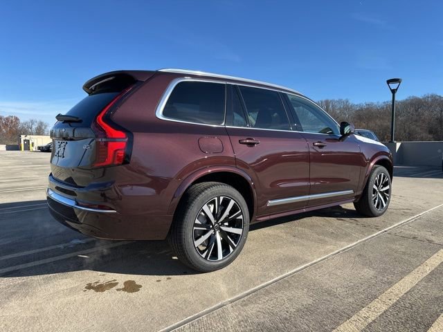 New 2026 Volvo XC90 B5 Core w/ Protection Package Premier image 7