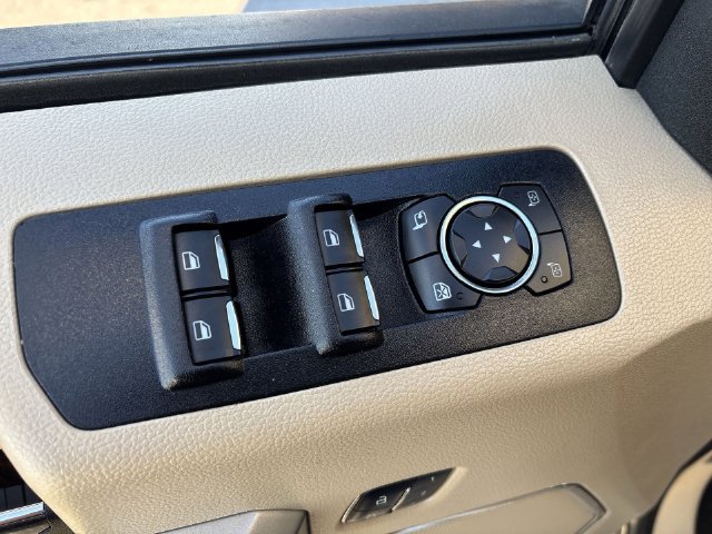 Used 2018 Ford F150 Lariat RWD image 21