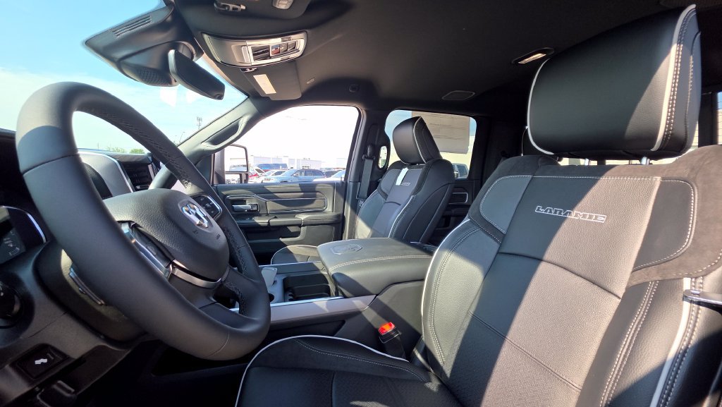 New 2026 RAM 3500 Laramie w/ Night Edition AWD/4WD image 19