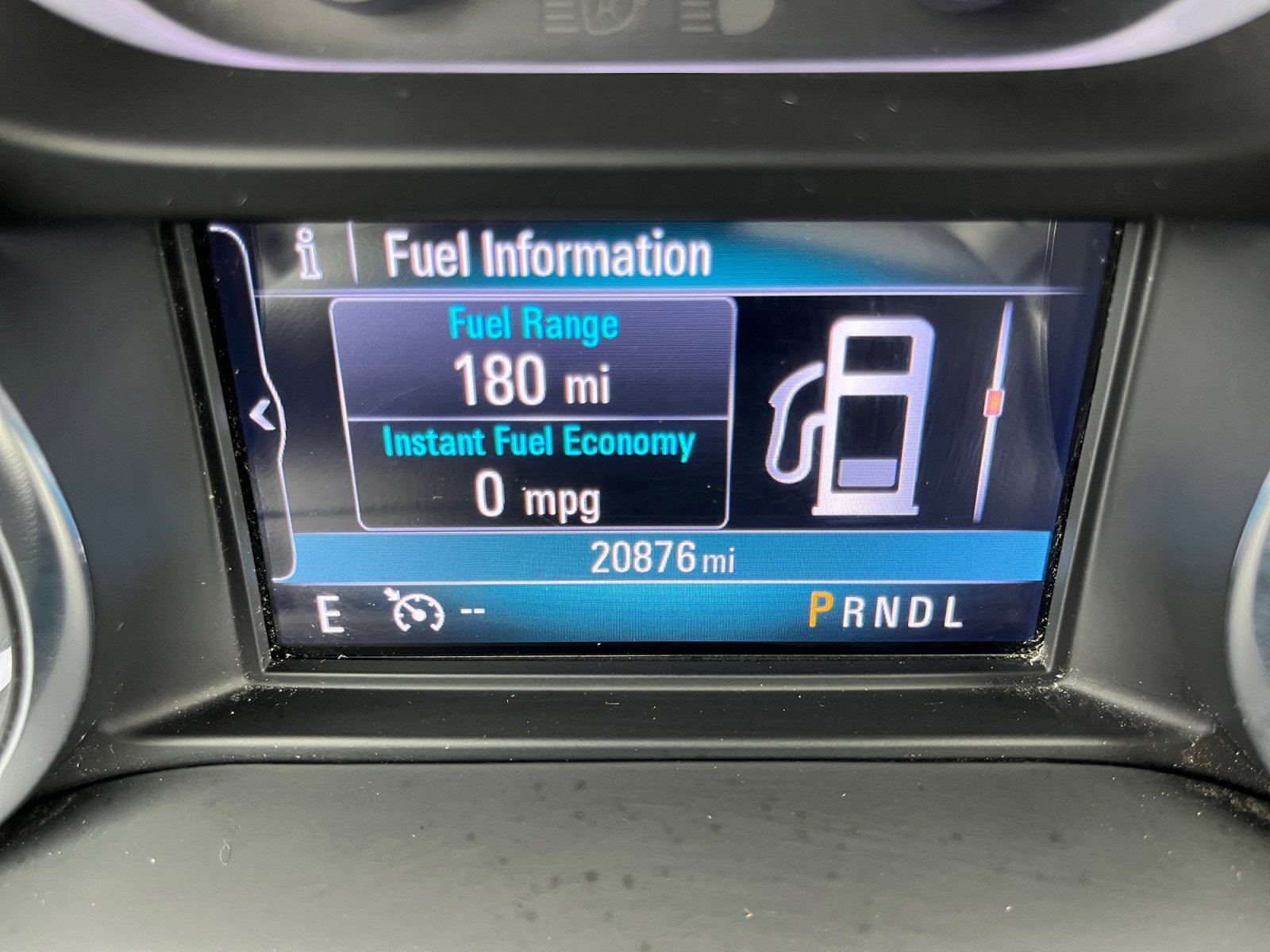 Used 2019 Buick Envision Essence FWD image 2
