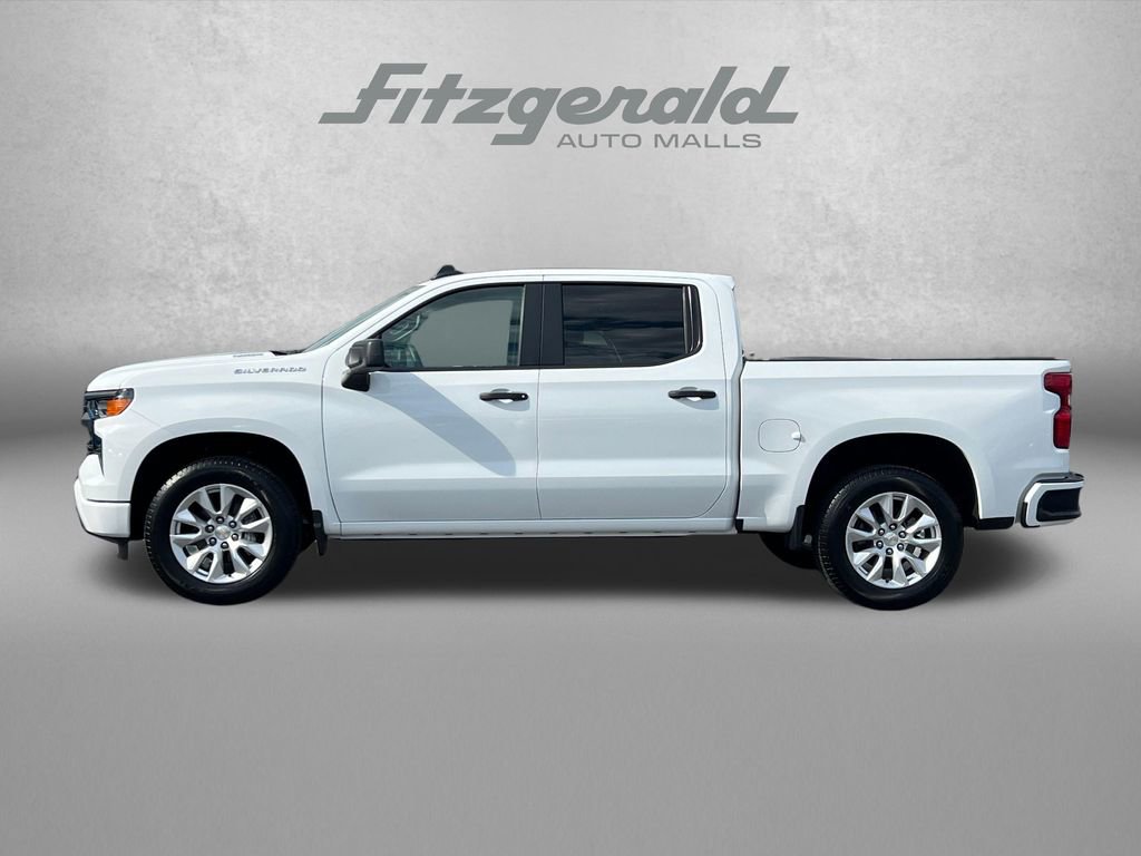 Certified 2026 Chevrolet Silverado 1500 Custom RWD image 5