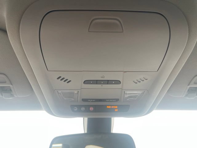 Used 2018 Chevrolet Equinox LT FWD image 29