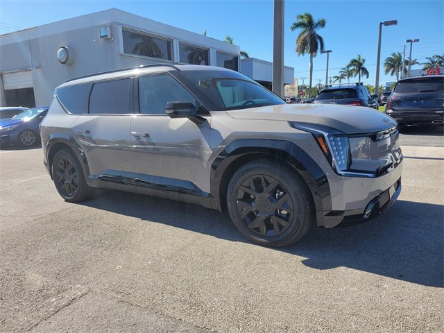 New 2026 Kia EV9 Land w/ Nightfall Edition Package image 1