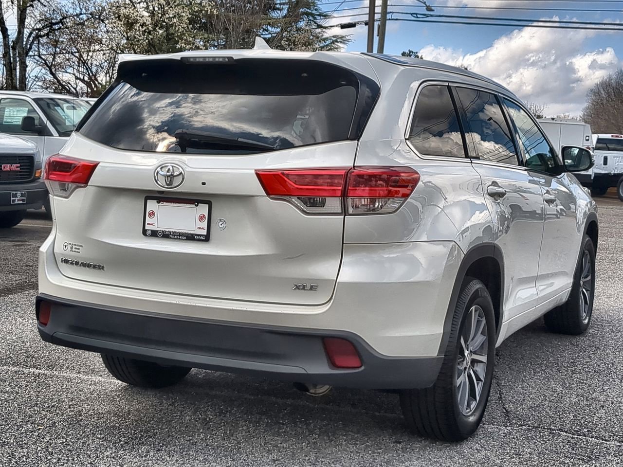 Used 2017 Toyota Highlander XLE FWD image 8