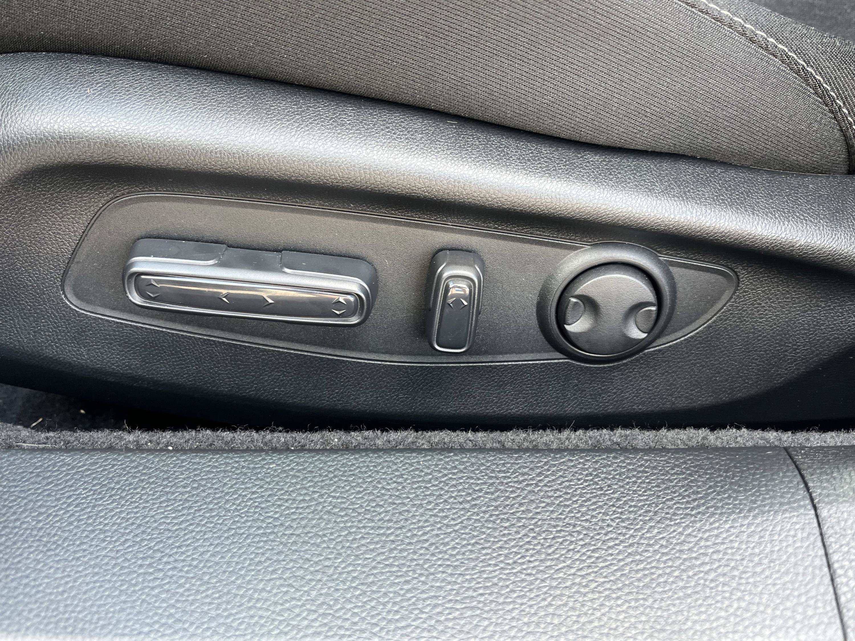 Used 2025 Honda Accord SE image 10