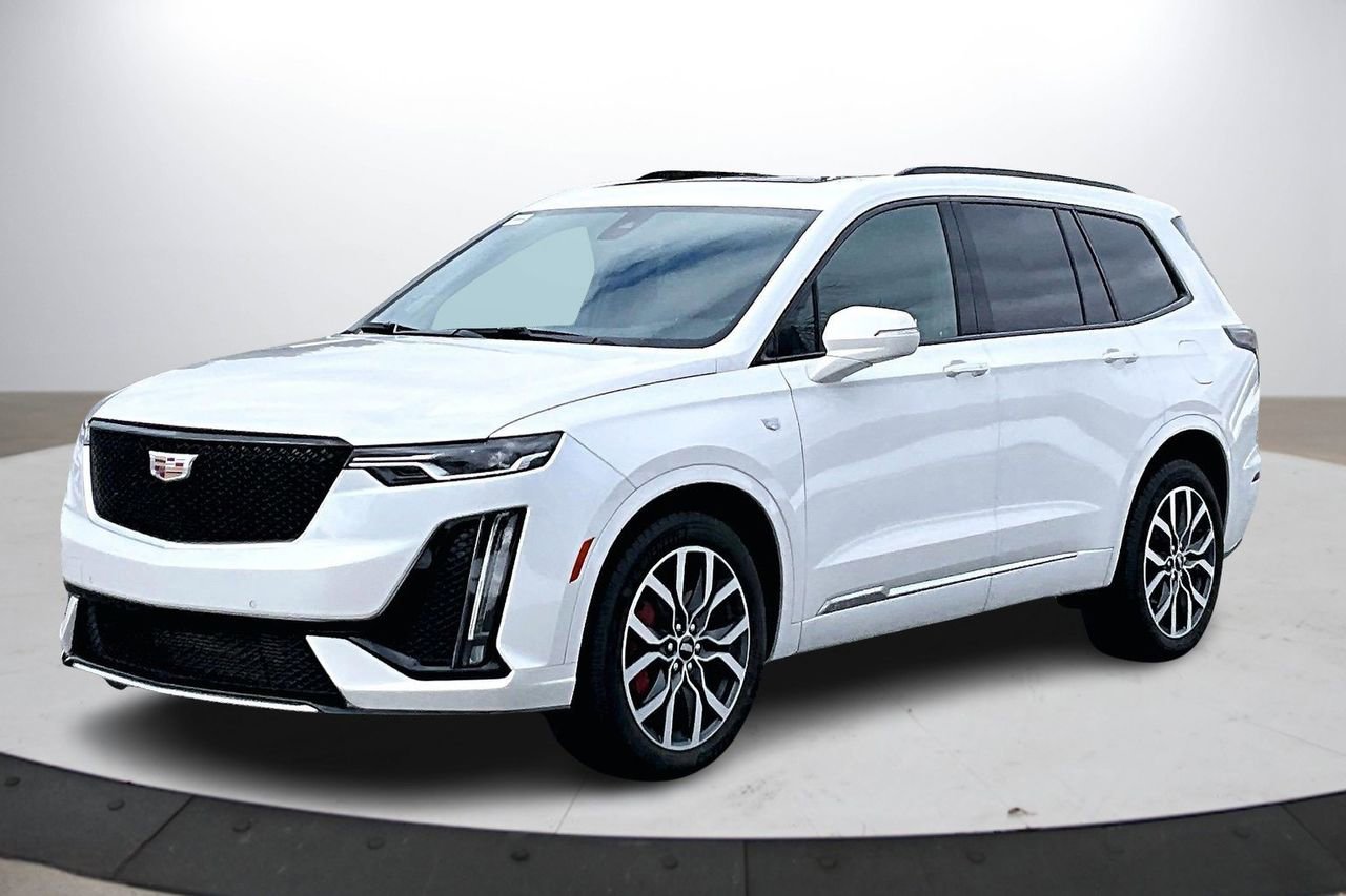 Used 2024 Cadillac XT6 Sport image 4