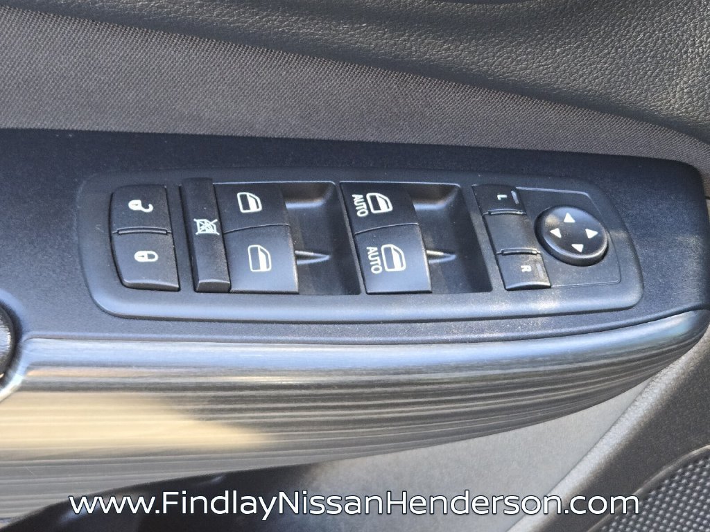 Used 2016 Jeep Cherokee Latitude FWD image 21