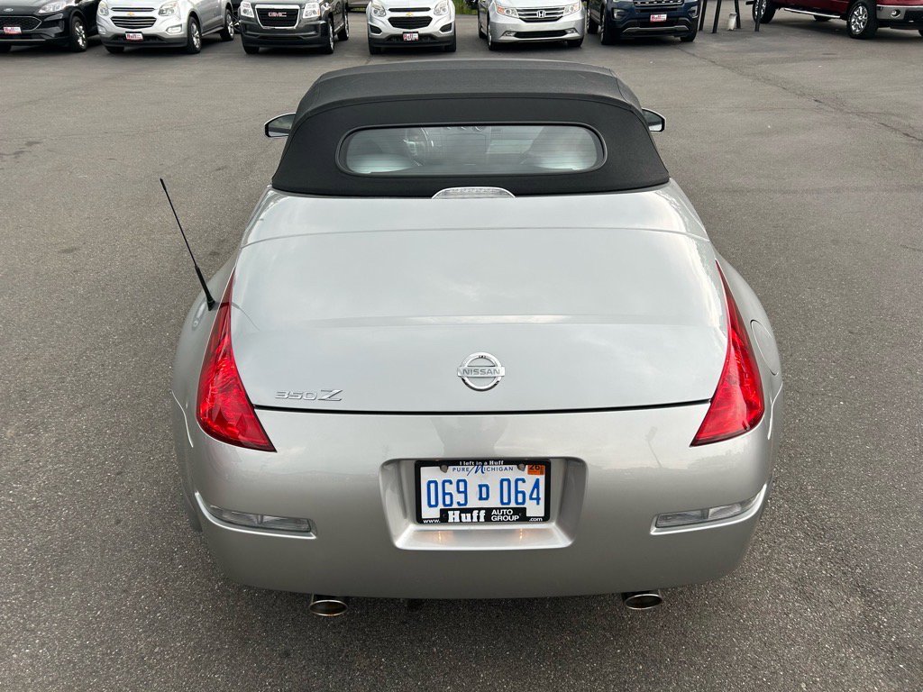 Used 2005 Nissan 350Z Touring image 20