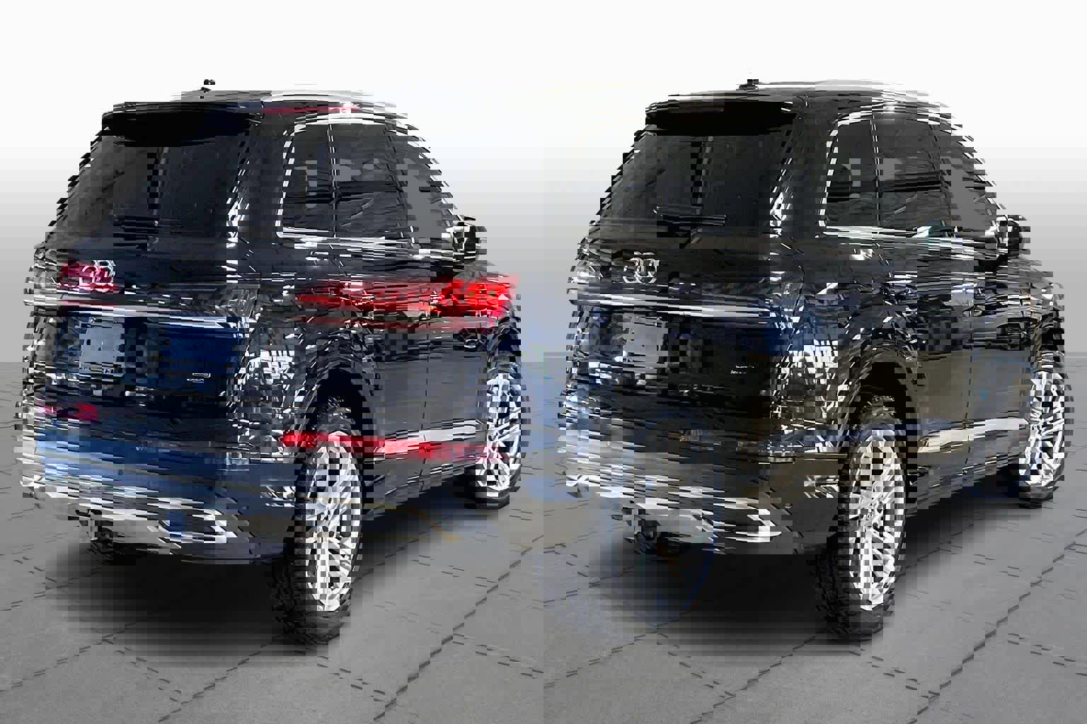 Used 2023 Audi Q7 Premium Plus w/ Premium Plus Package image 12