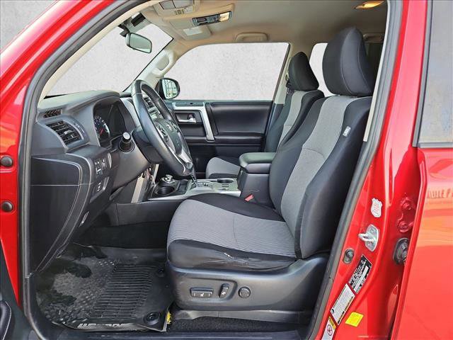 Used 2016 Toyota 4Runner SR5 image 16