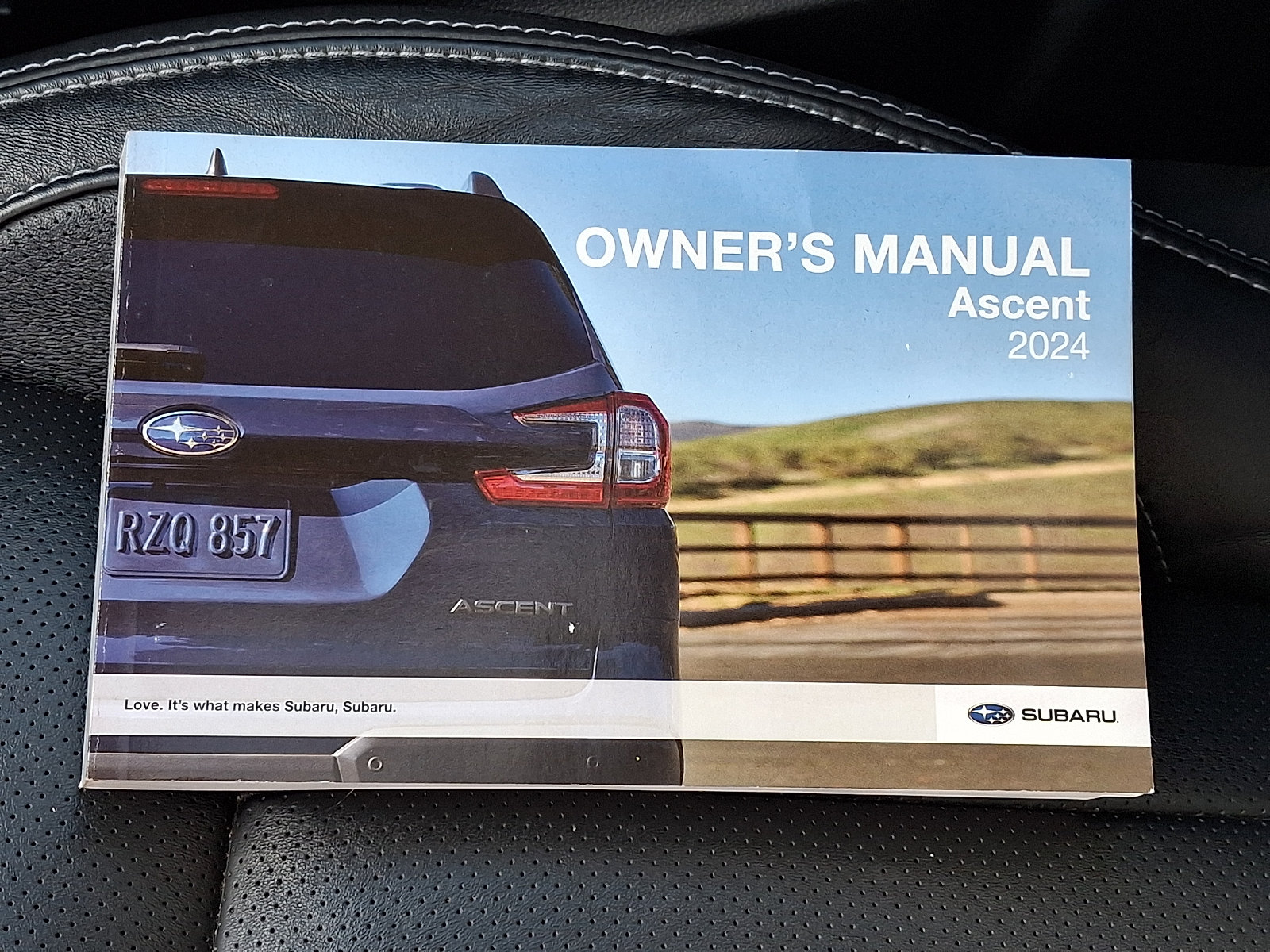 Used 2024 Subaru Ascent Touring AWD/4WD image 30