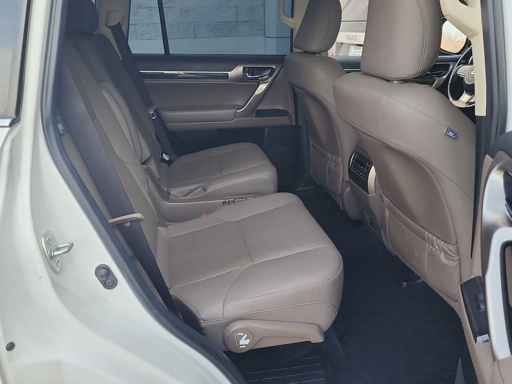 Used 2020 Lexus GX 460 Premium AWD/4WD image 26