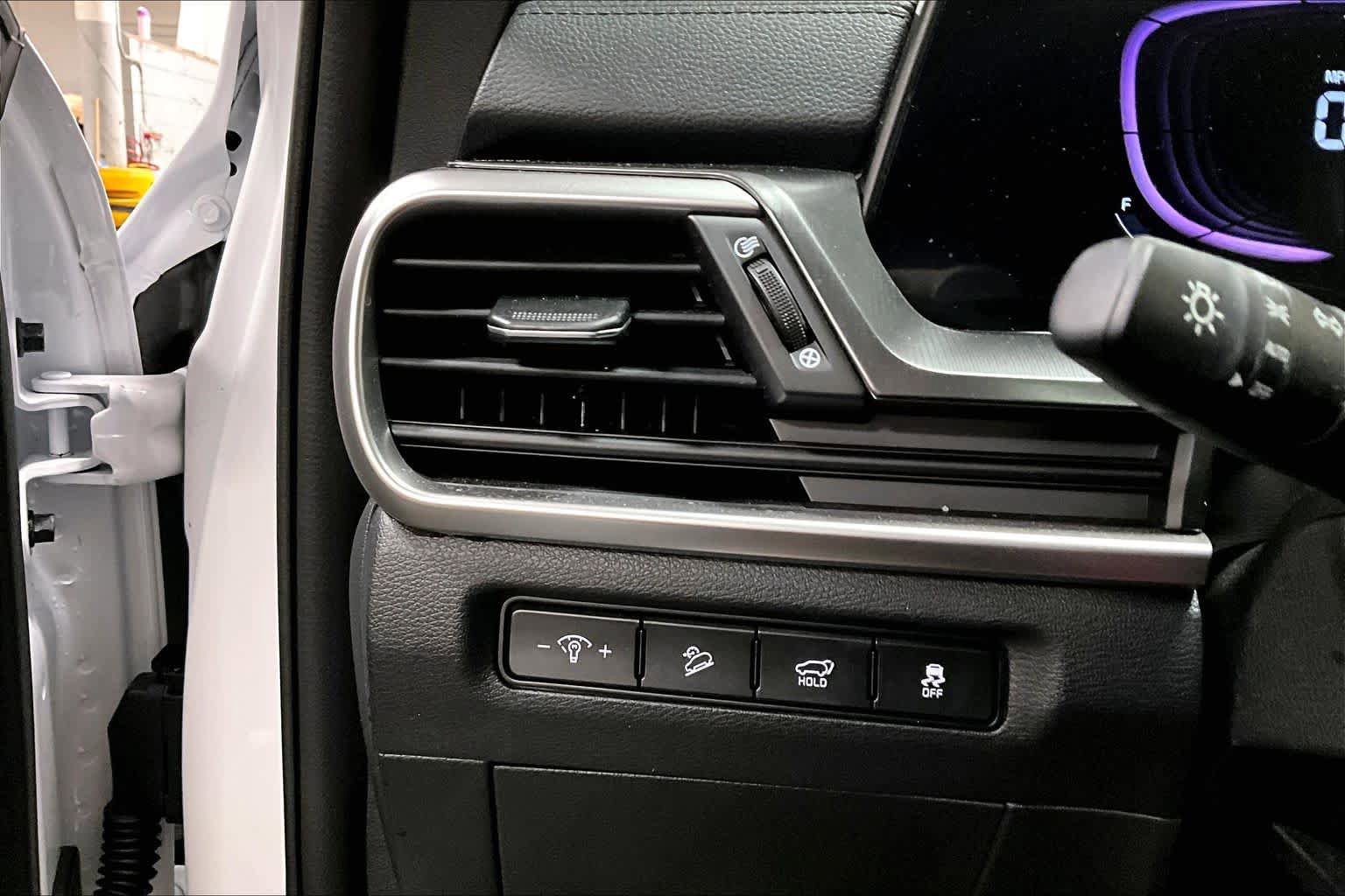 Used 2025 Kia Telluride S AWD/4WD image 34