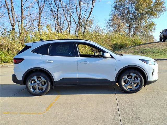 Used 2025 Ford Escape ST-Line Select image 5