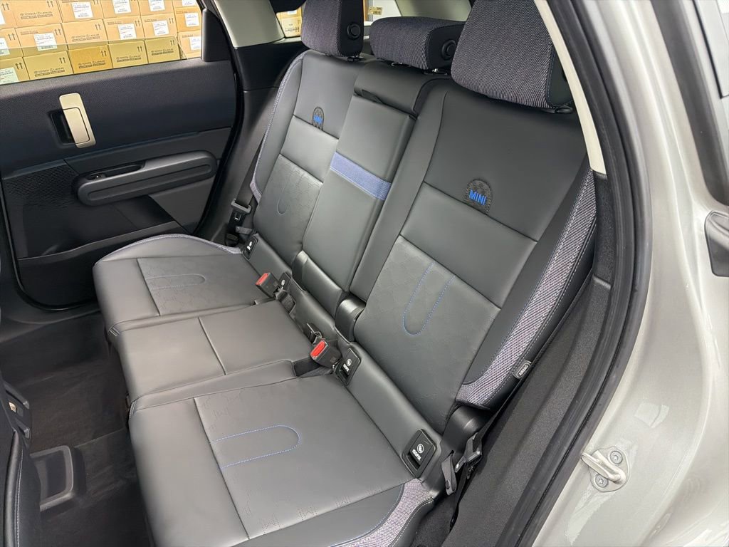 Used 2025 MINI Cooper Countryman S w/ Comfort Package Max image 18