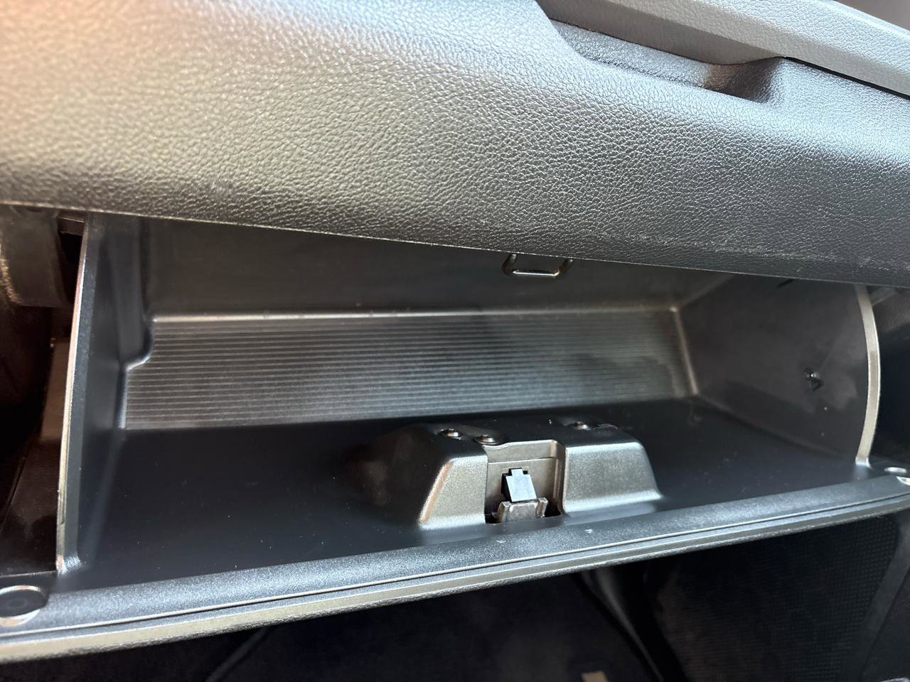 Used 2018 RAM 1500 Express AWD/4WD image 29
