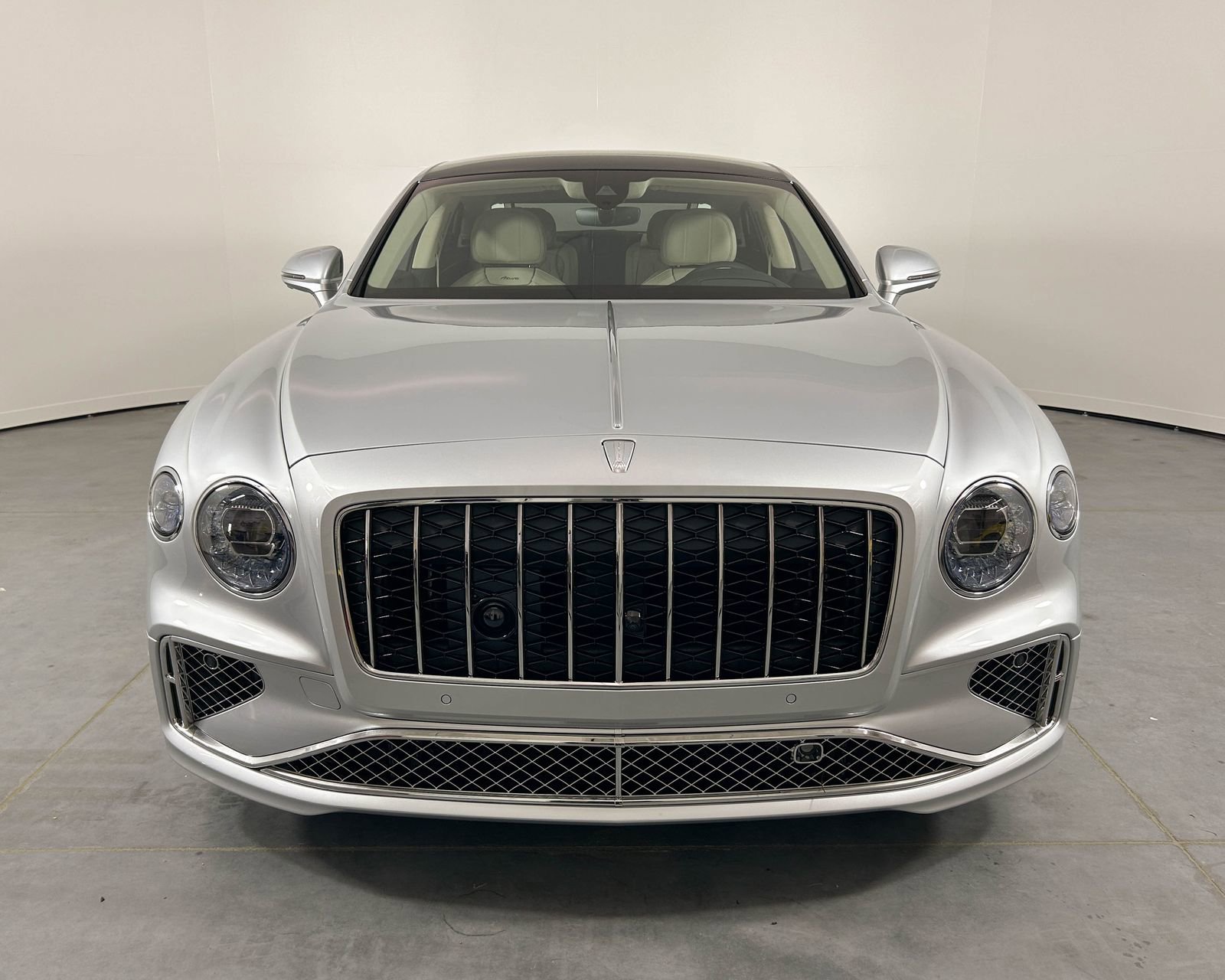 New 2026 Bentley Flying Spur Plug-In Hybrid image 8