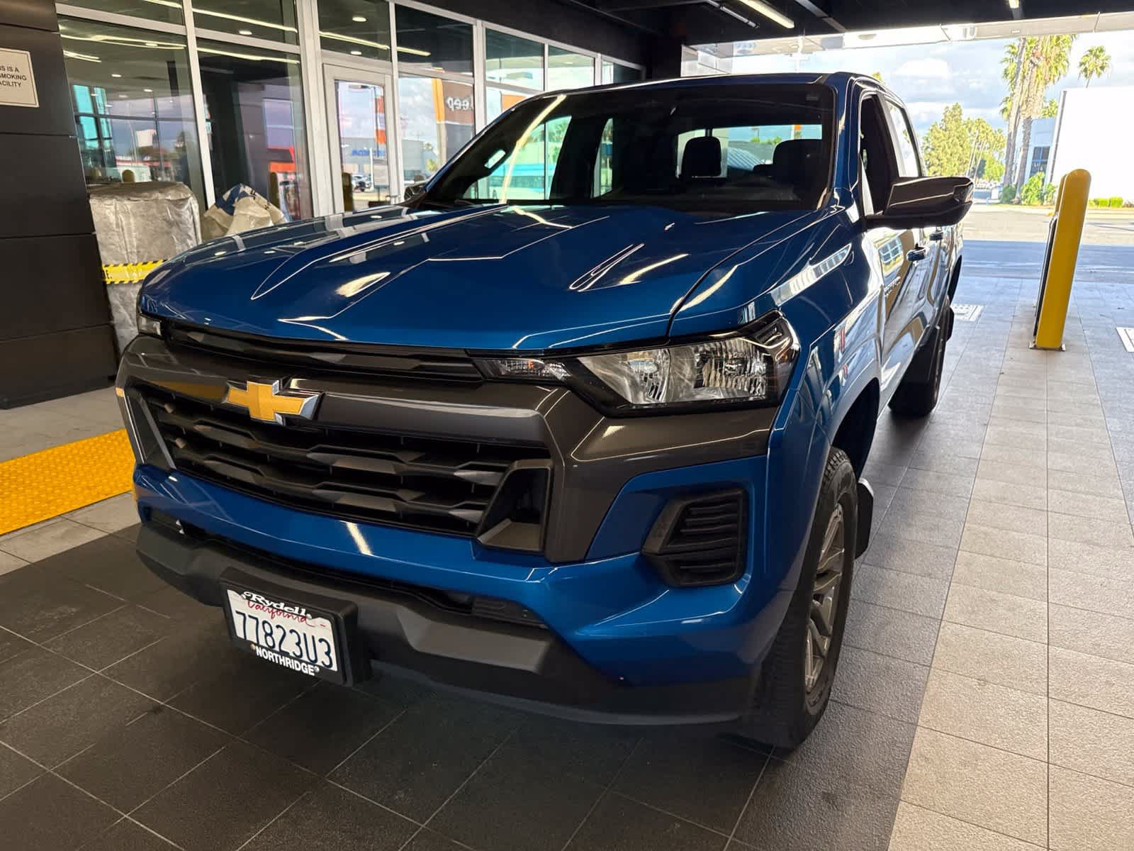 Used 2023 Chevrolet Colorado LT w/ LPO, Pro Essentials Package RWD image 2