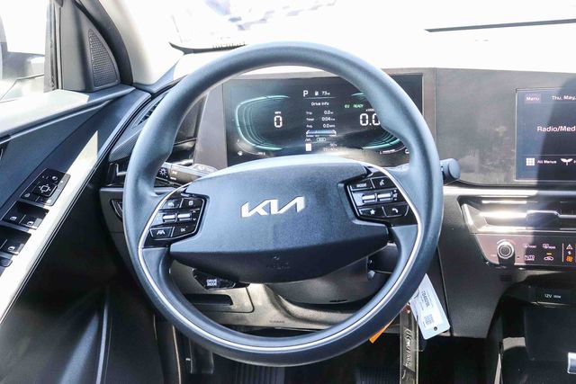 Used 2023 Kia Niro LX FWD image 17