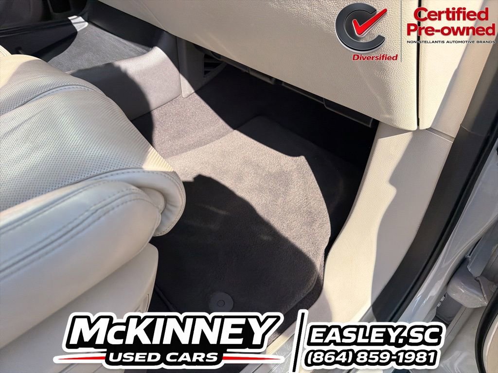 Used 2020 Lincoln Navigator 2WD image 41