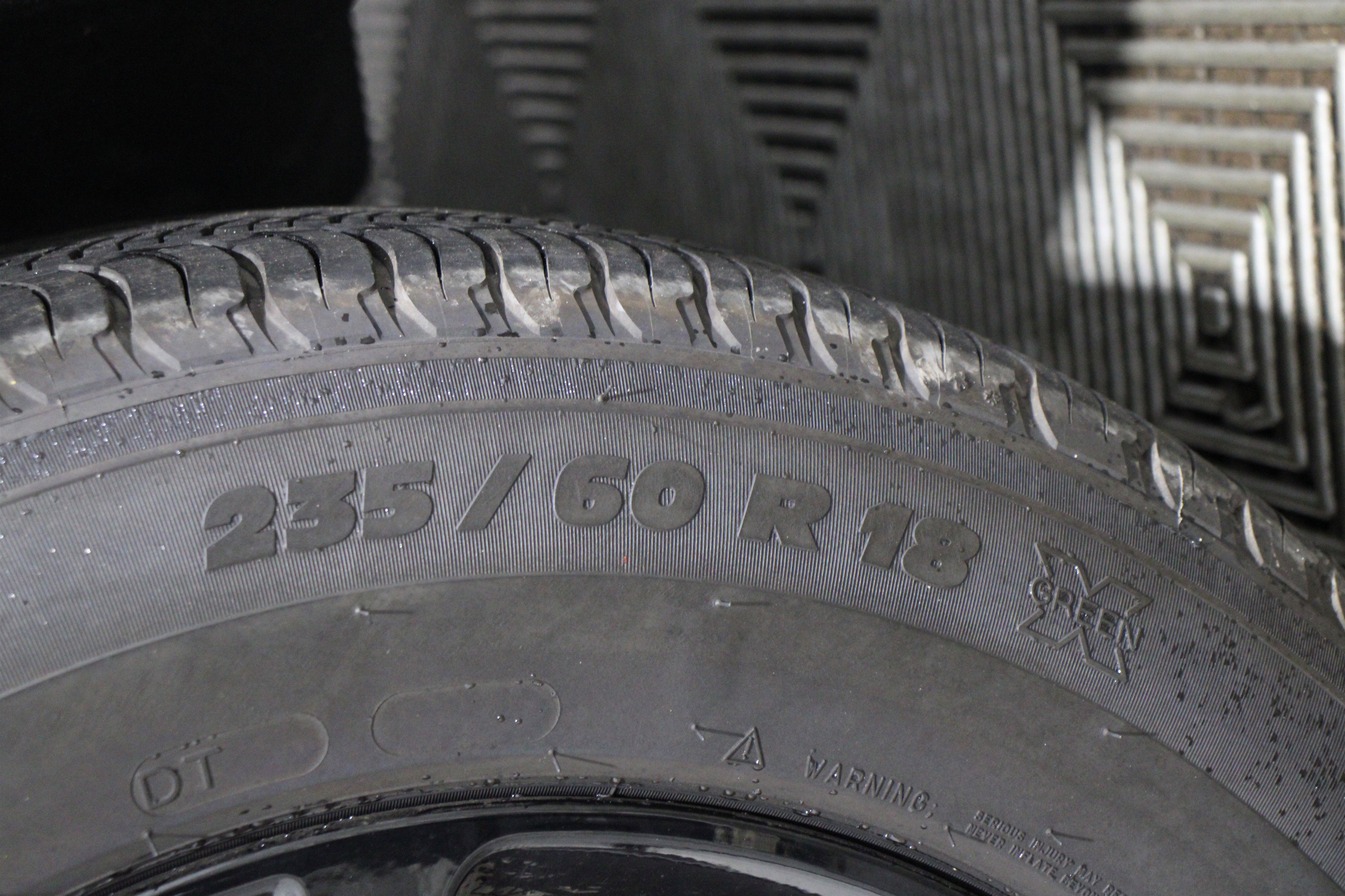 Used 2024 Land Rover Discovery Sport S image 37