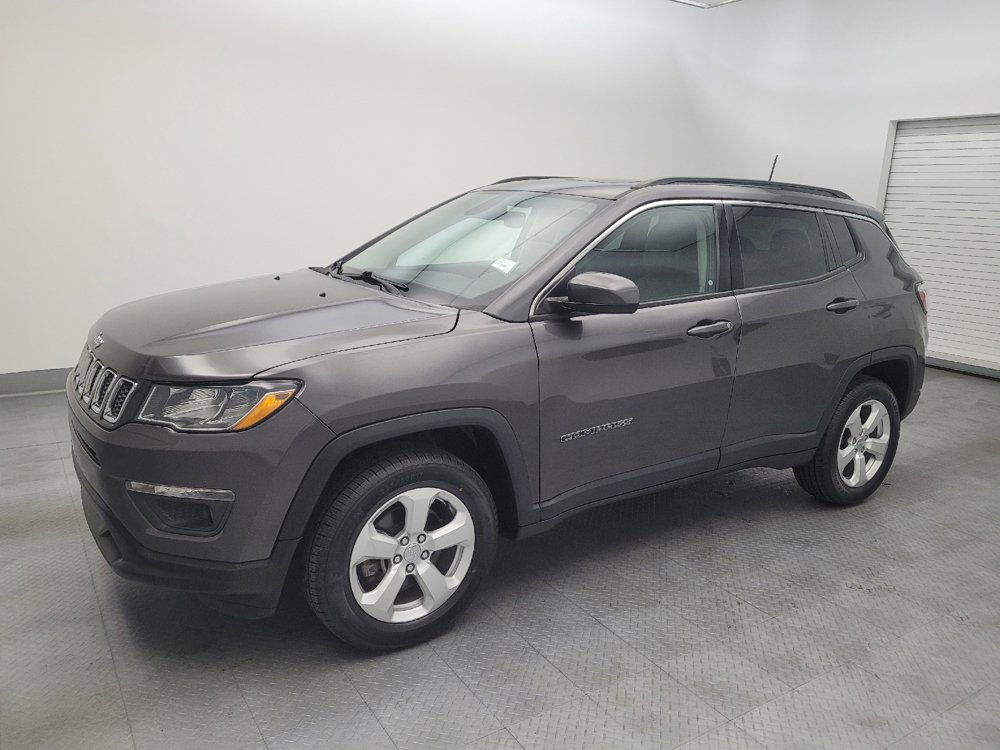 Used 2019 Jeep Compass Latitude w/ Popular Equipment Group AWD/4WD image 2