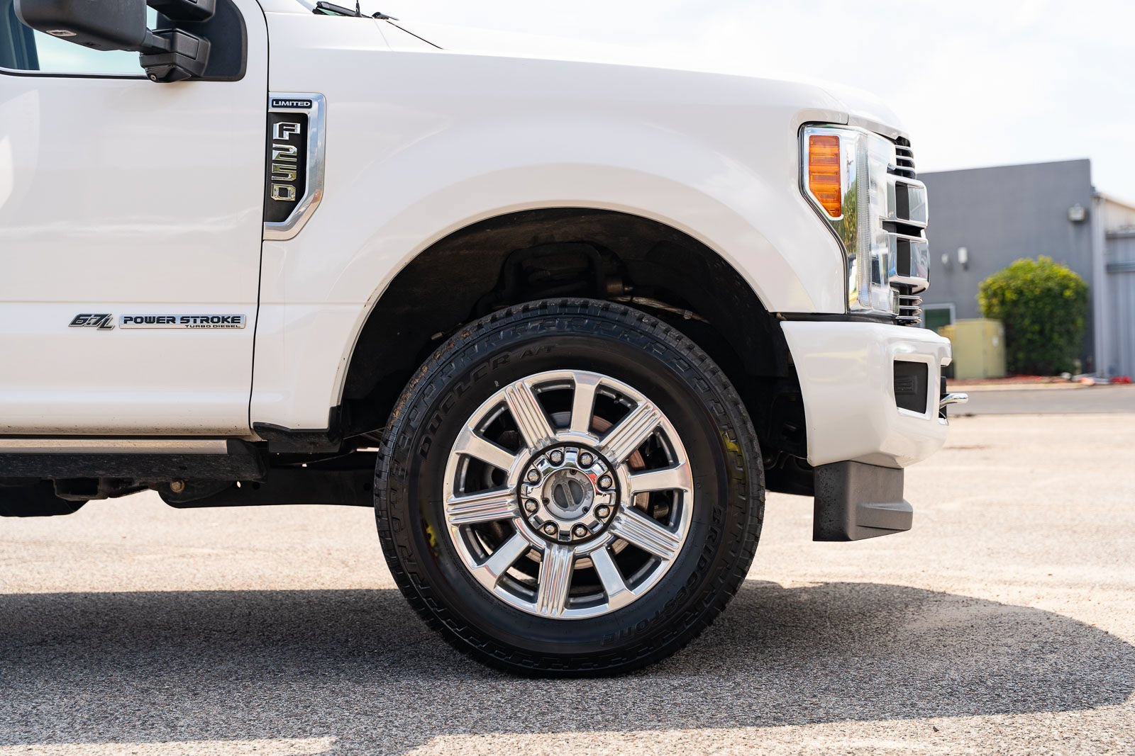 Certified 2019 Ford F250 Limited w/ FX4 Off-Road Package AWD/4WD image 9