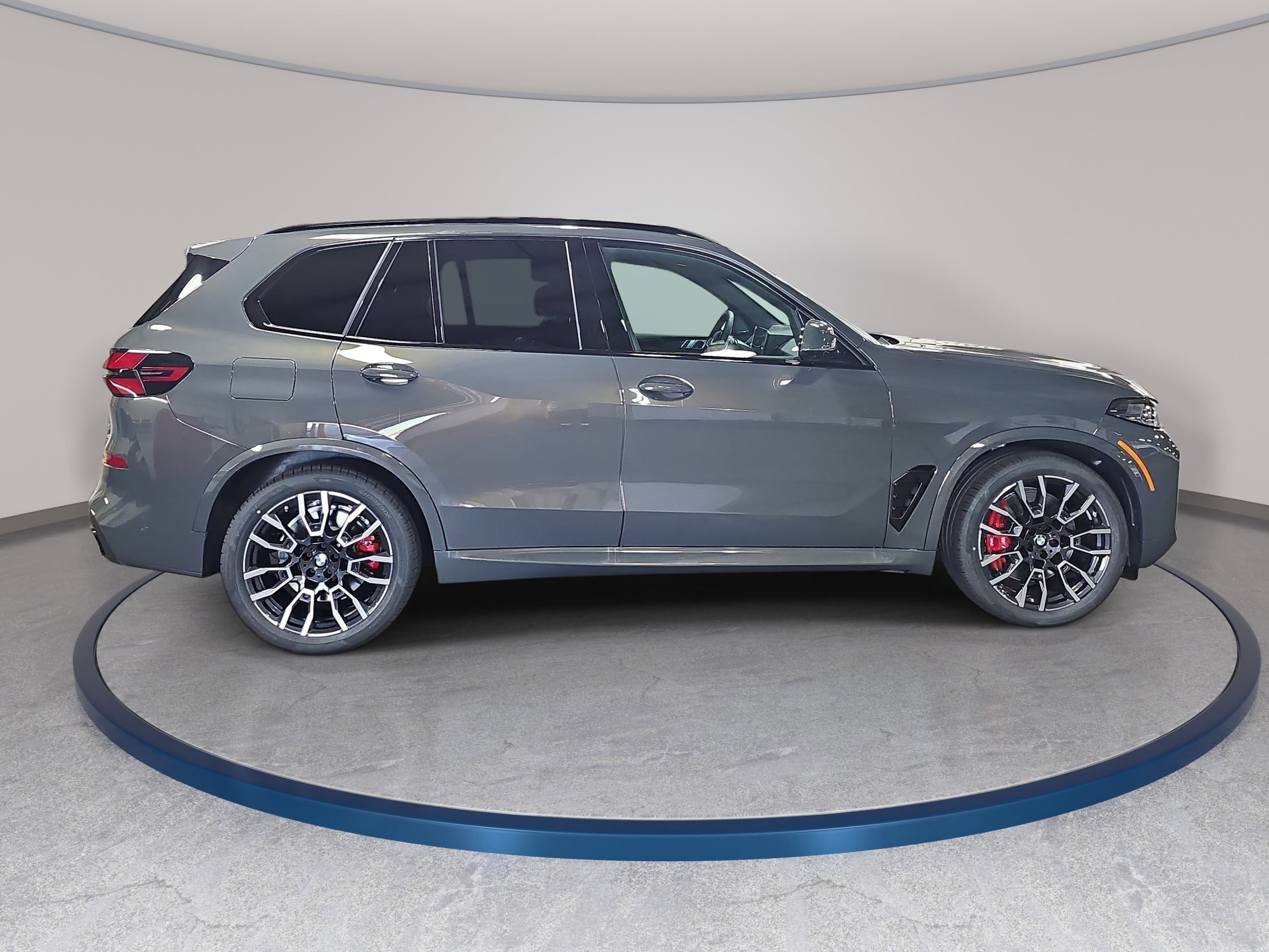 New 2026 BMW X5 xDrive50e w/ Executive Package AWD/4WD image 4