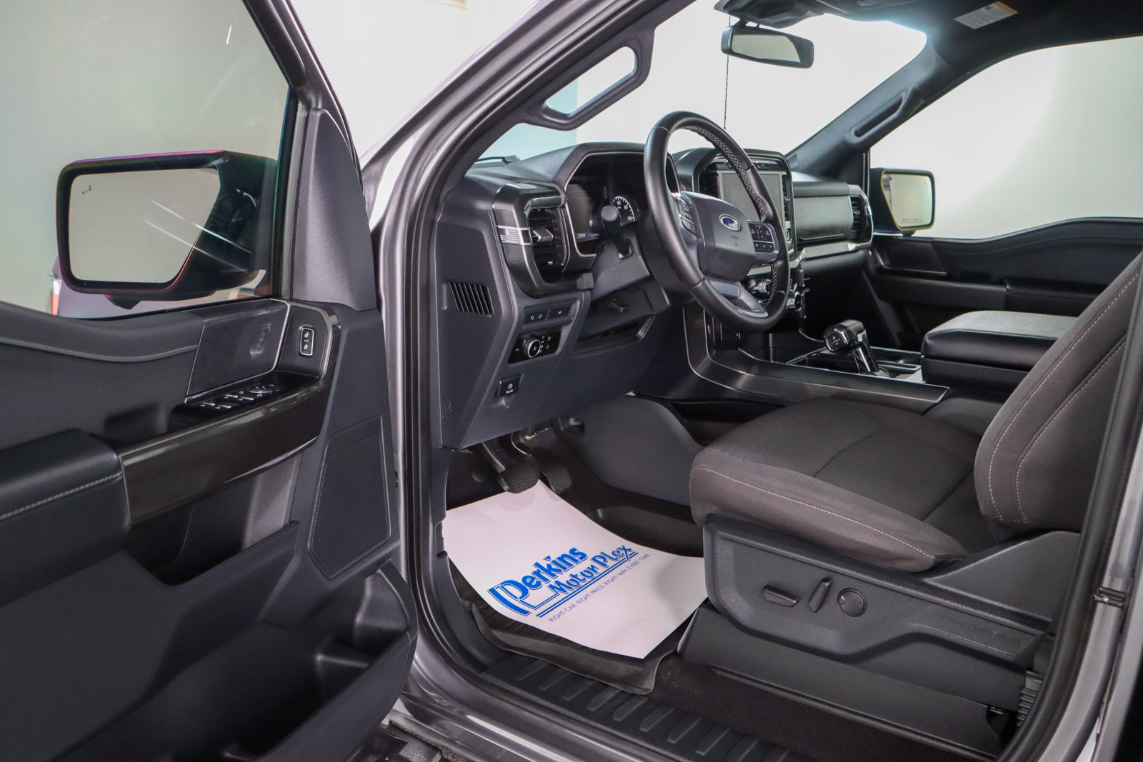 Used 2023 Ford F150 XLT w/ Equipment Group 302A High AWD/4WD image 4