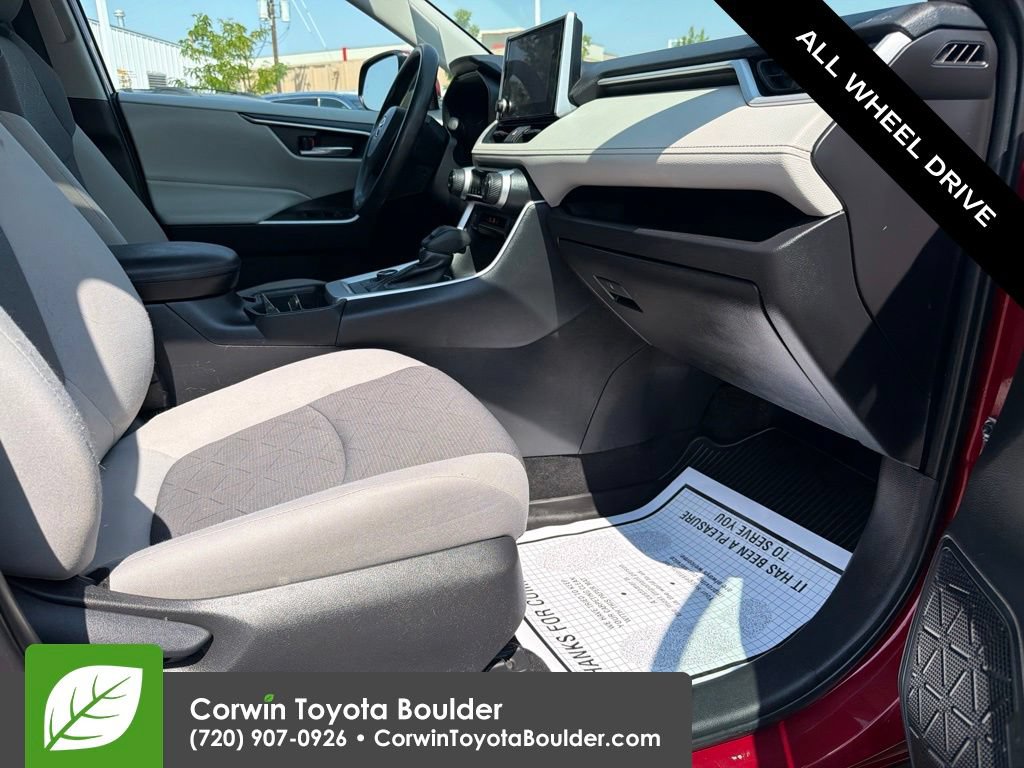 Used 2024 Toyota RAV4 XLE w/ Convenience Package AWD/4WD image 12