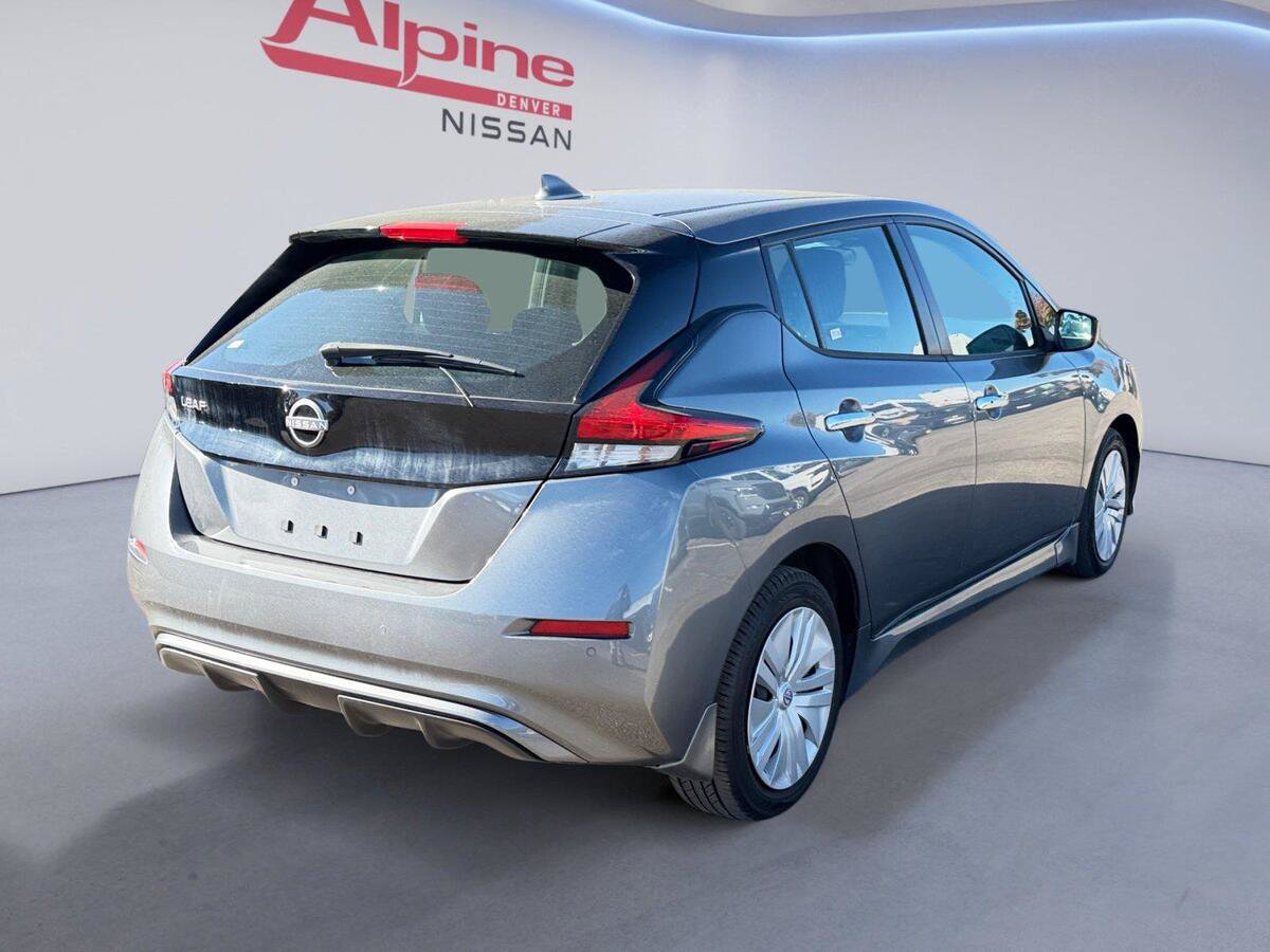 Used 2025 Nissan Leaf S FWD image 5