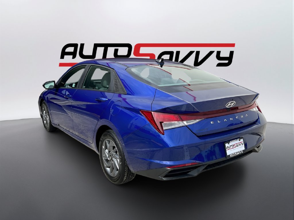 Used 2024 Hyundai Elantra SEL FWD image 5