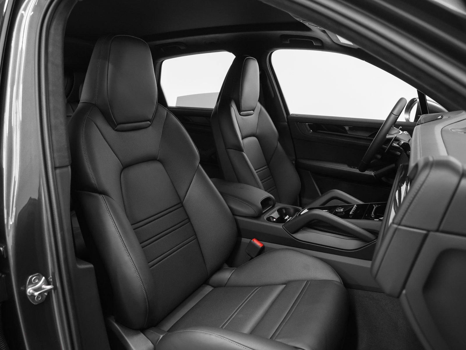 New 2026 Porsche Cayenne GTS image 22