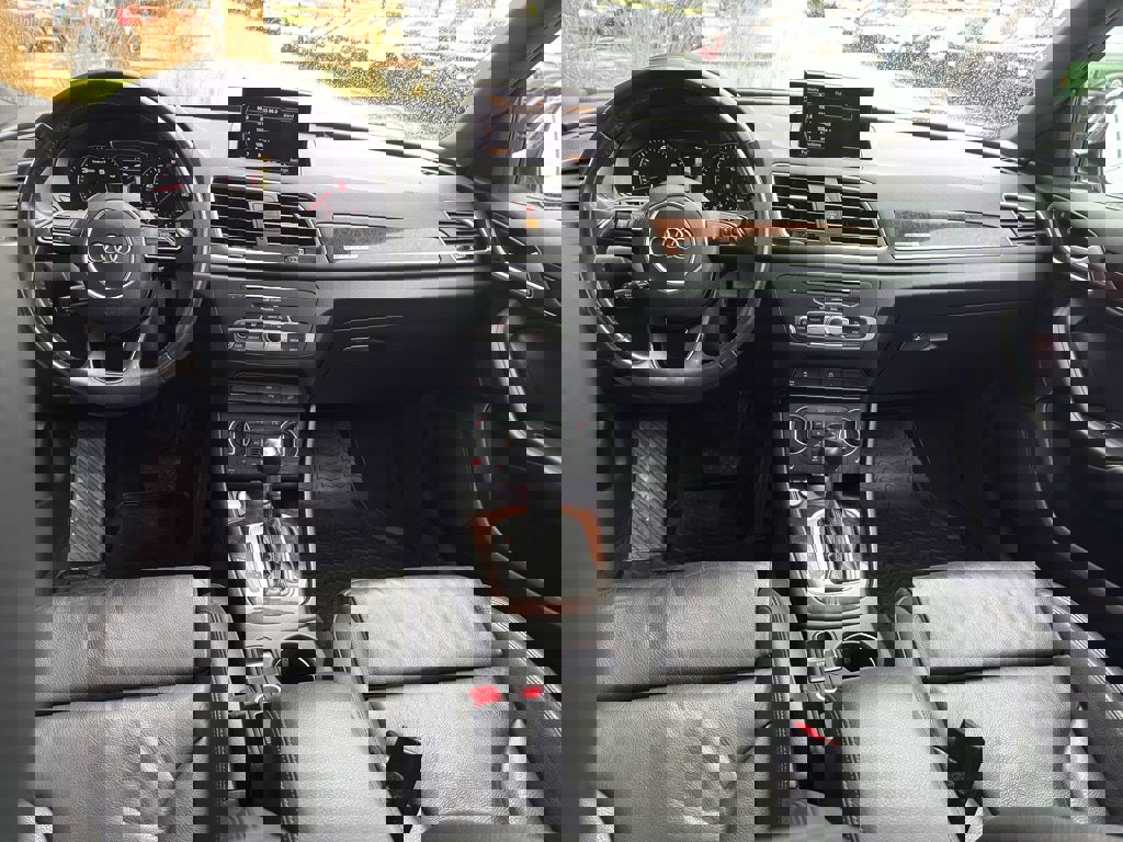 Used 2018 Audi Q3 2.0T Premium Plus w/ Premium Plus Package image 24