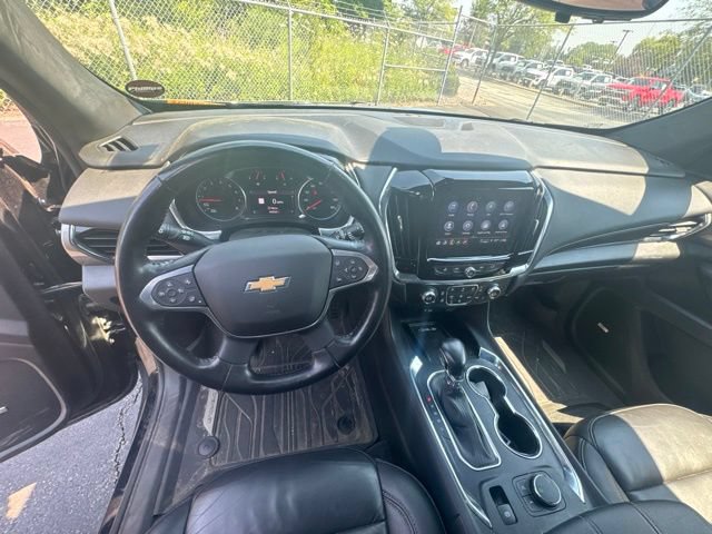 Used 2022 Chevrolet Traverse LT w/ LT Premium Package AWD/4WD image 10